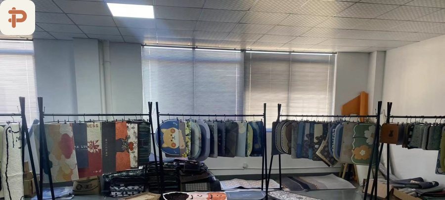 Sample rails carrying the current mat range